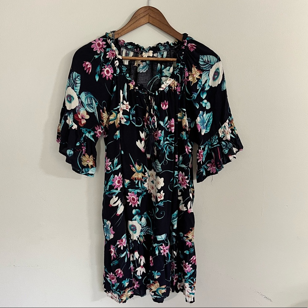 Umgee tropical floral babydoll dress with pockets size medium